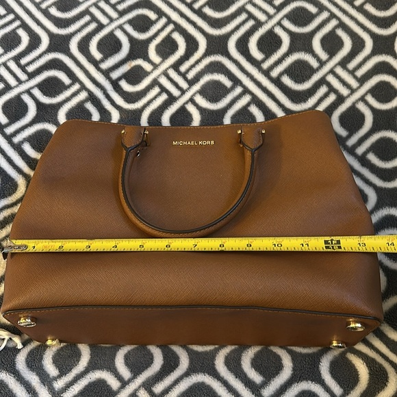 Michael Kors Womens Bag - Picture 7 of 10